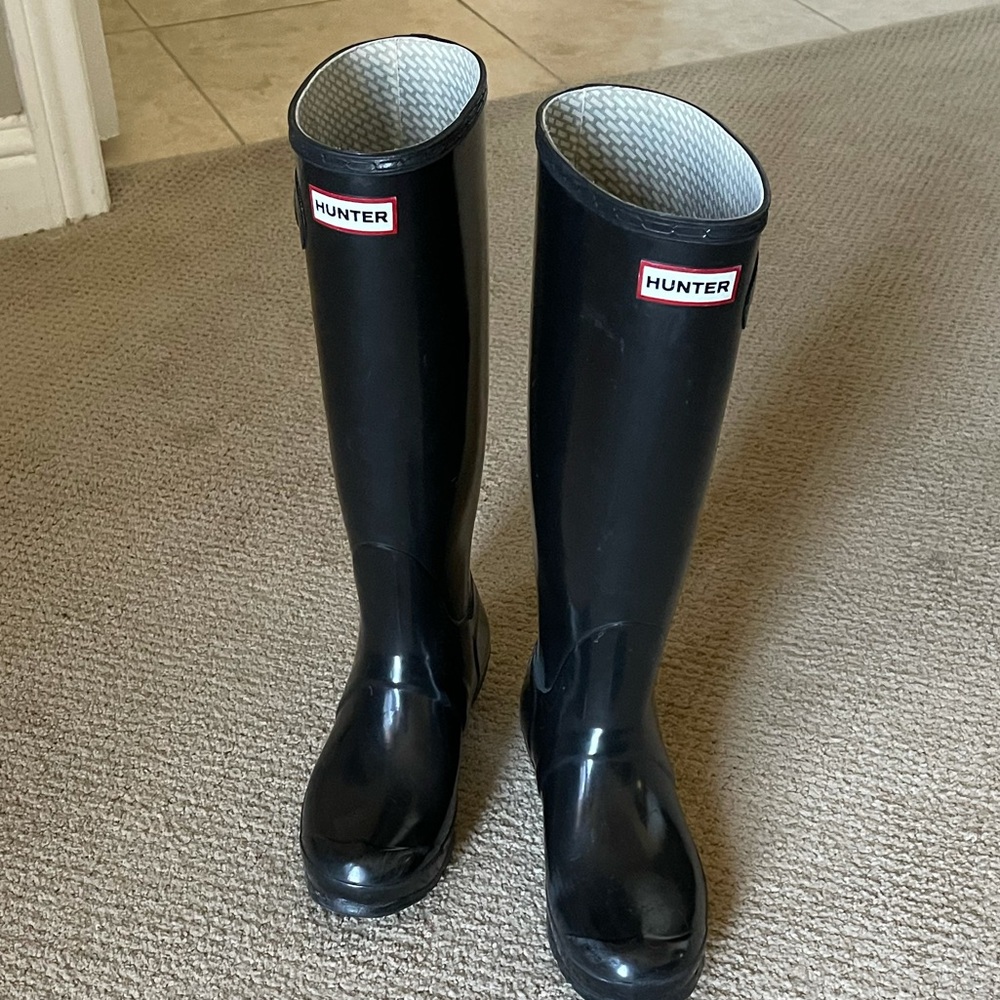 Hunter Tall Glossy Rain Boots